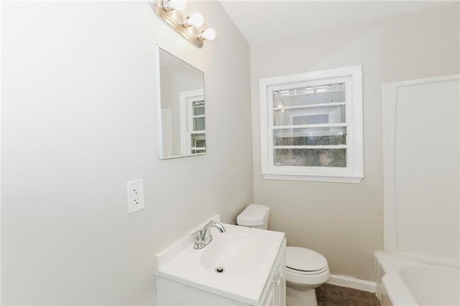 Building Photo - 2998 Belvedere Ln