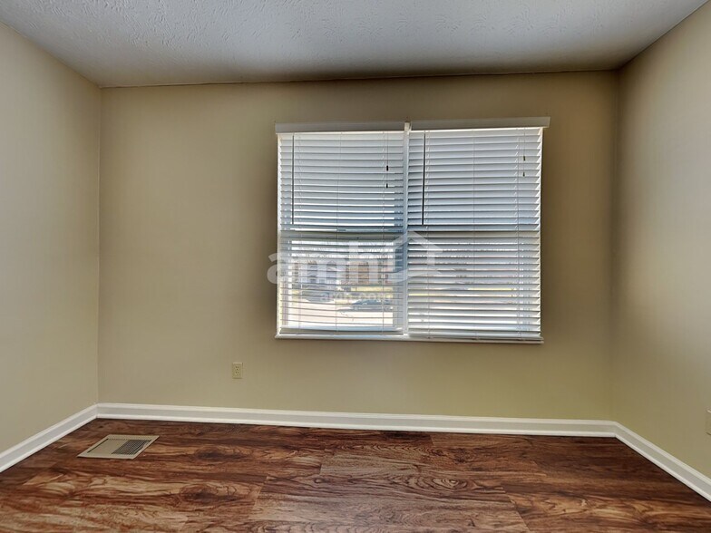 Building Photo - 7083 Hunters Moon Ct