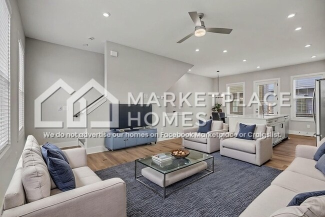 Building Photo - 1374 Cozy Cir SE