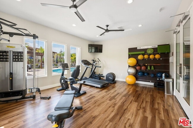 Building Photo - 4384 Paxton Pl