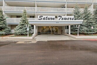 Building Photo - 900 Saturn Dr