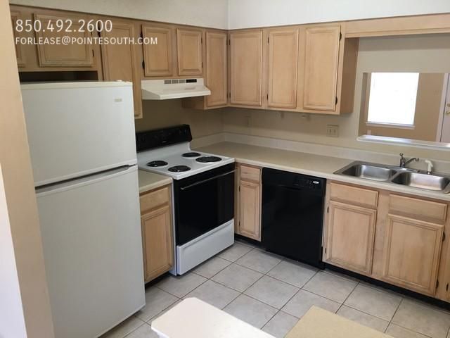 Building Photo - 413 Waterway Ln