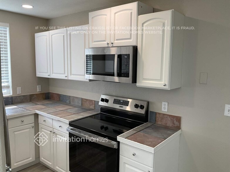 Building Photo - 1621 Gibralter St