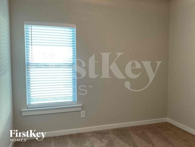 Building Photo - 130 Avalon Wy