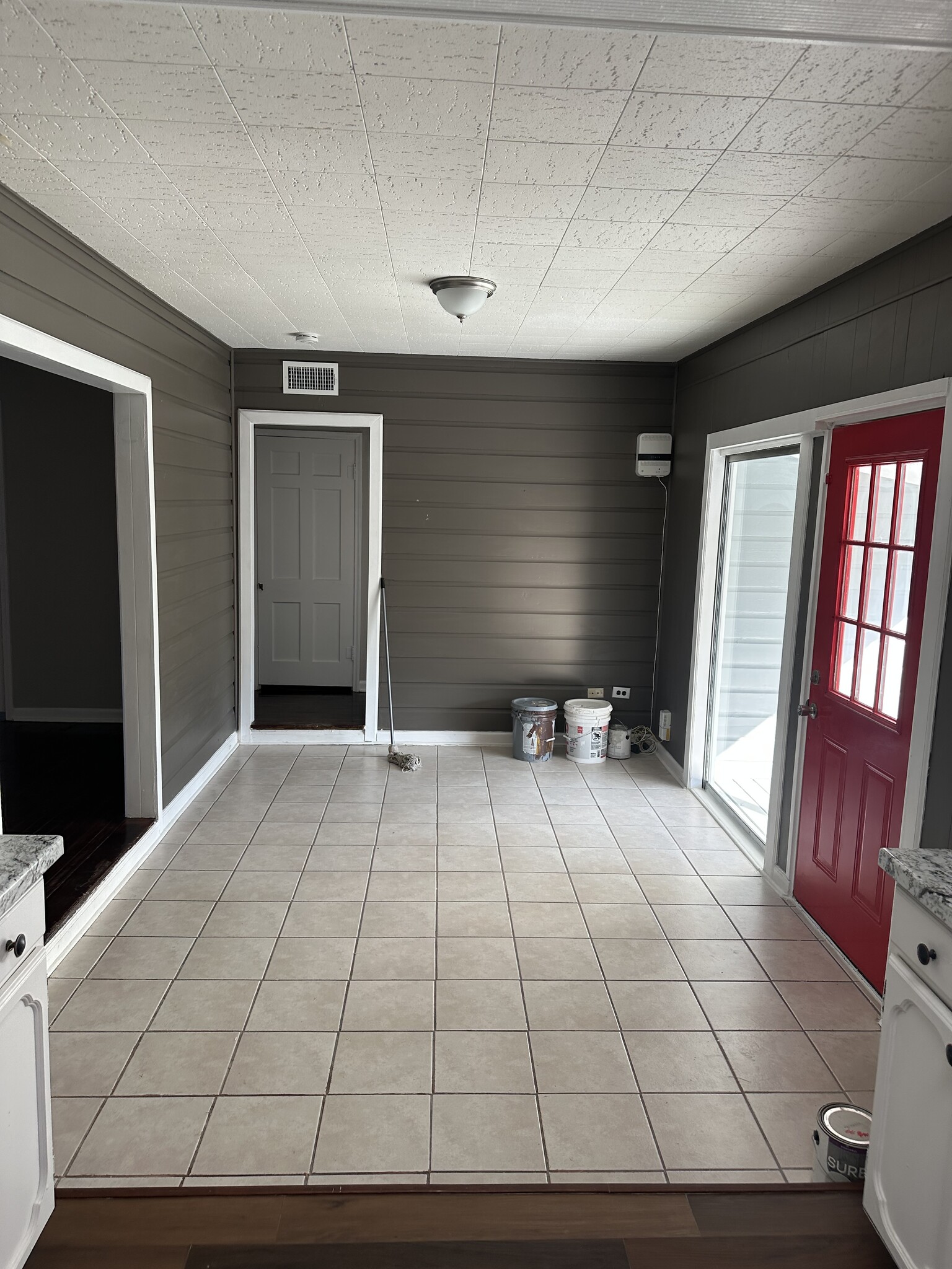 Building Photo - 606 John Page Dr