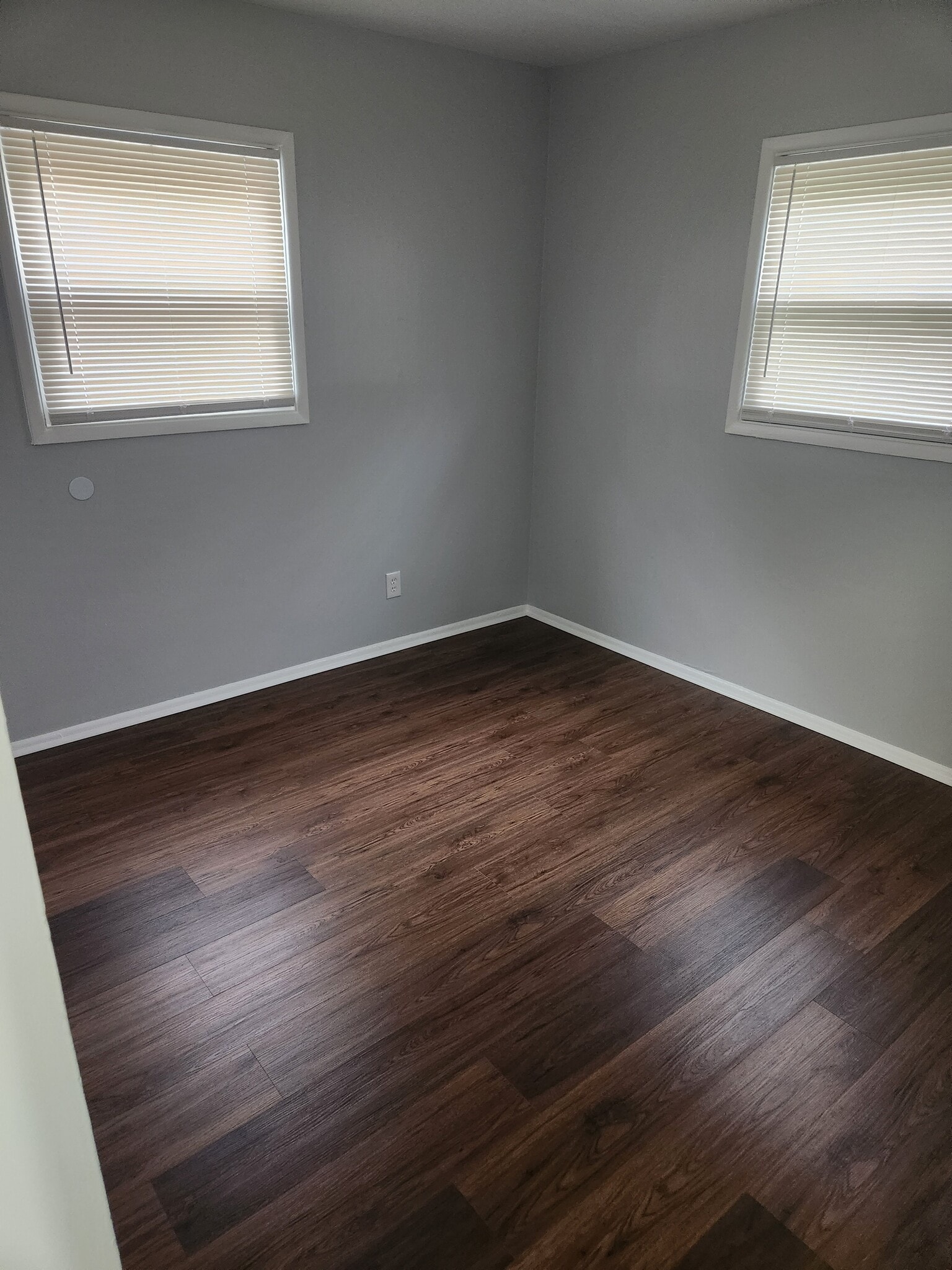 Building Photo - 4235 Wolf Rd