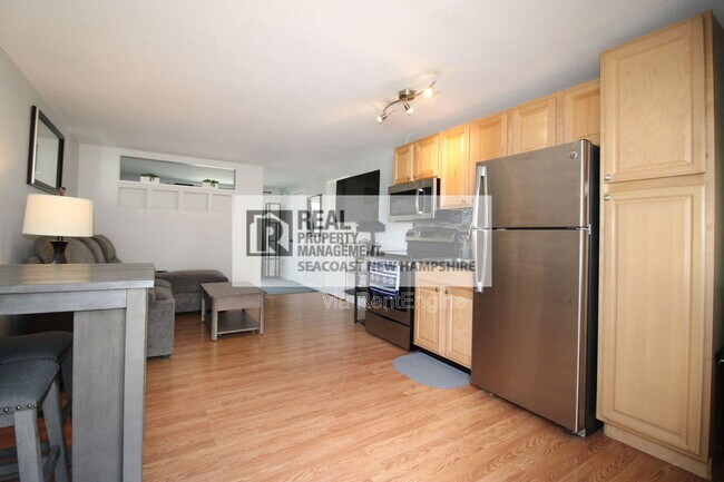 Building Photo - 93 Henry Law Ave