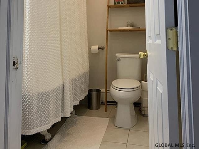 Bathroom - 33 George St