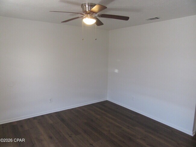 Building Photo - 2814 N Panama Ave