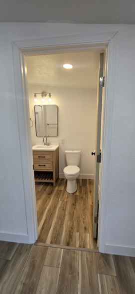 Building Photo - 1733 Ophir Dr