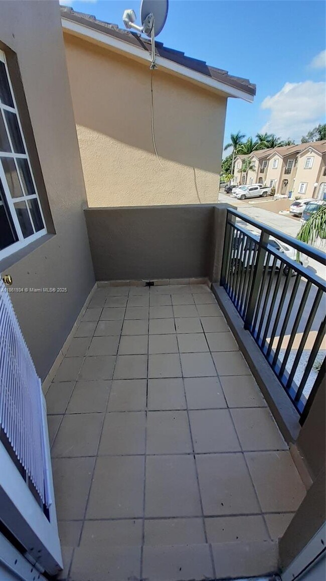Building Photo - 7640 NW 182nd Terrace