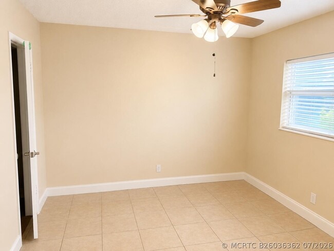 Building Photo - 4500 N Flagler Dr