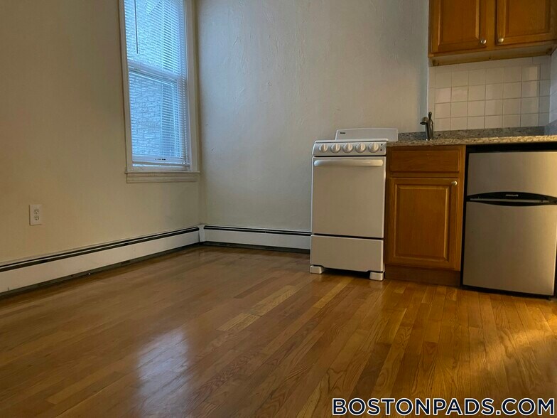 Building Photo - 53 S Huntington Ave