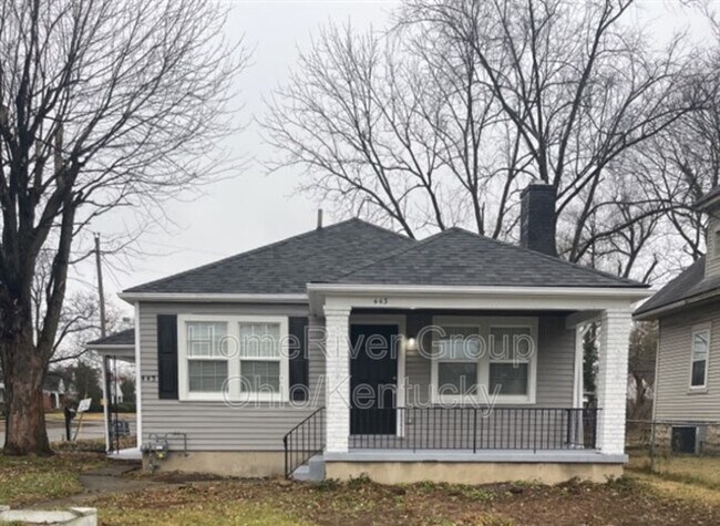 Primary Photo - 443 W Hillcrest Ave