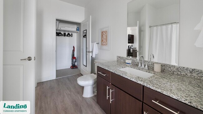 Building Photo - 124 S Dry Creek Ridge Ln