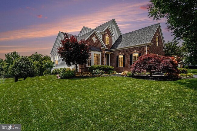 Building Photo - 714 Monarchos Dr