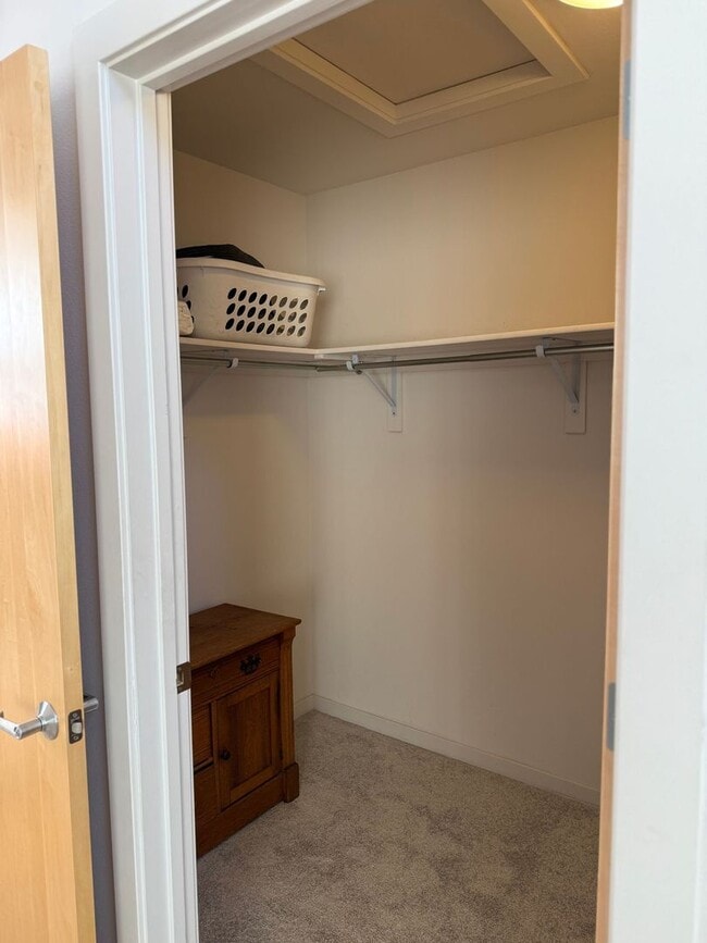 Building Photo - 1585 Hecla Way