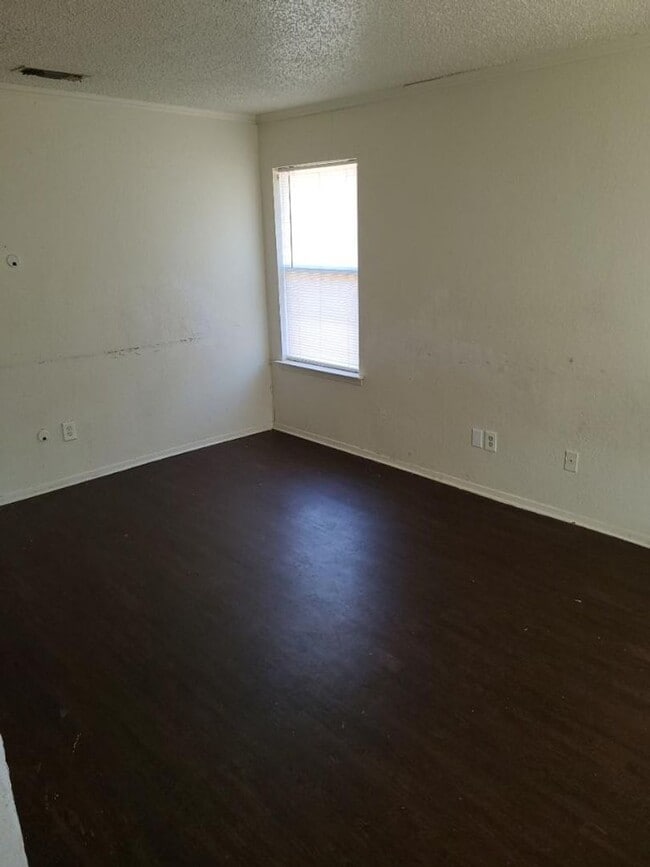 Building Photo - 5021-5023 Vinson St