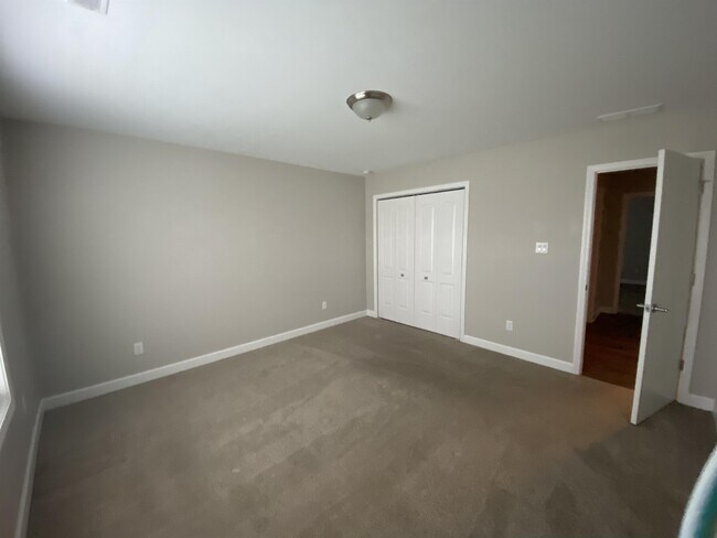 Building Photo - 3190 W 63rd Ln