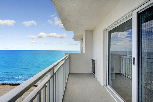 Building Photo - 4511 S Ocean Blvd
