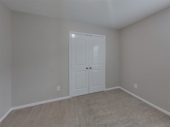 Building Photo - 328 Summer Horse Dr