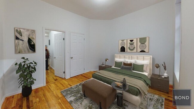 Building Photo - 139 W 28th St