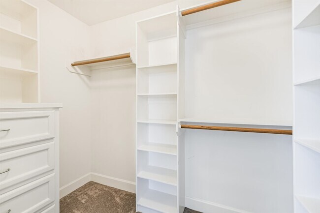 Building Photo - 11307 Main Holly Dr