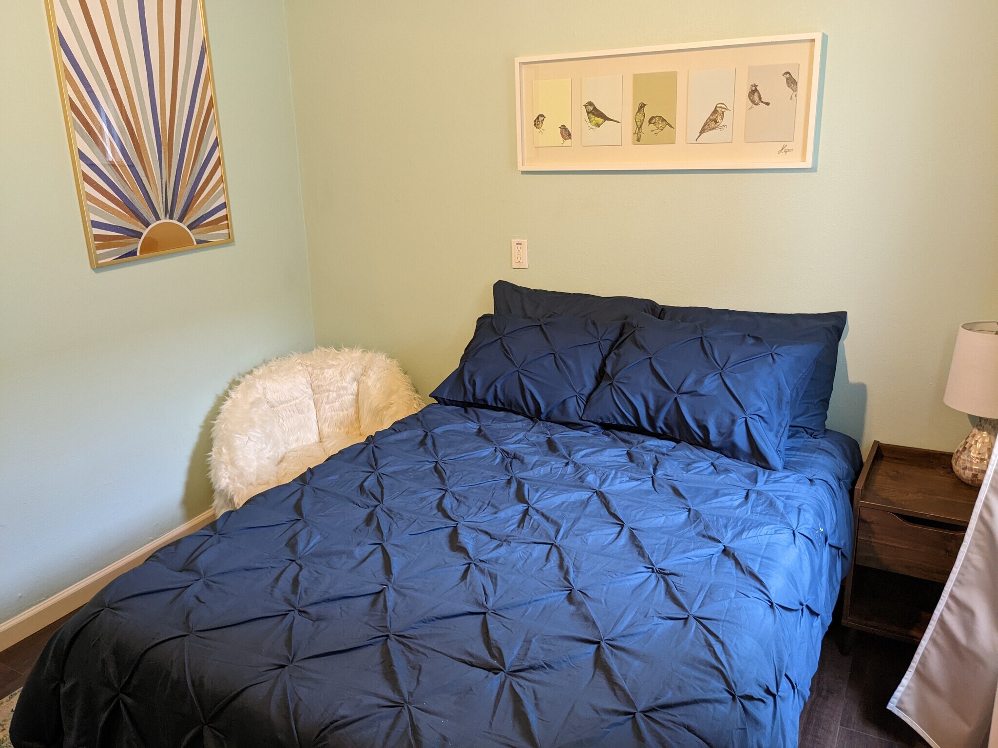 Building Photo - 4116 S Thompson Ave