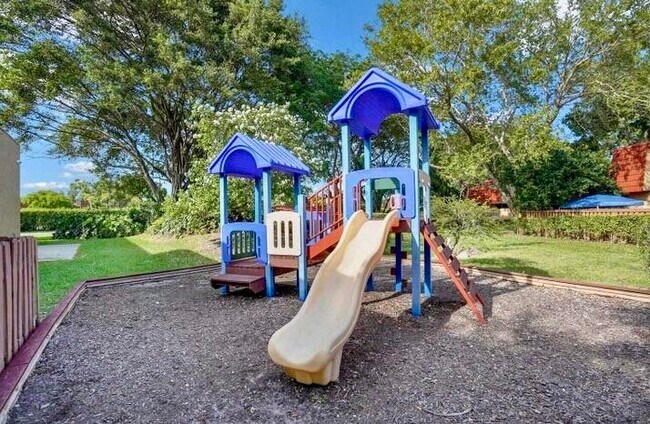 Building Photo - 8218 Severn Dr