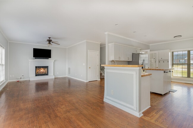 Building Photo - 3400 McGee Cove