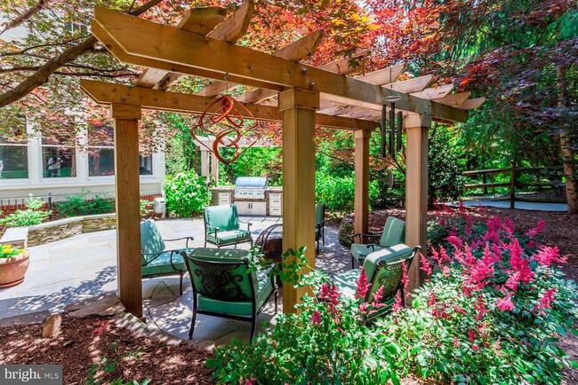 Building Photo - 9110 Sterling Montague Dr