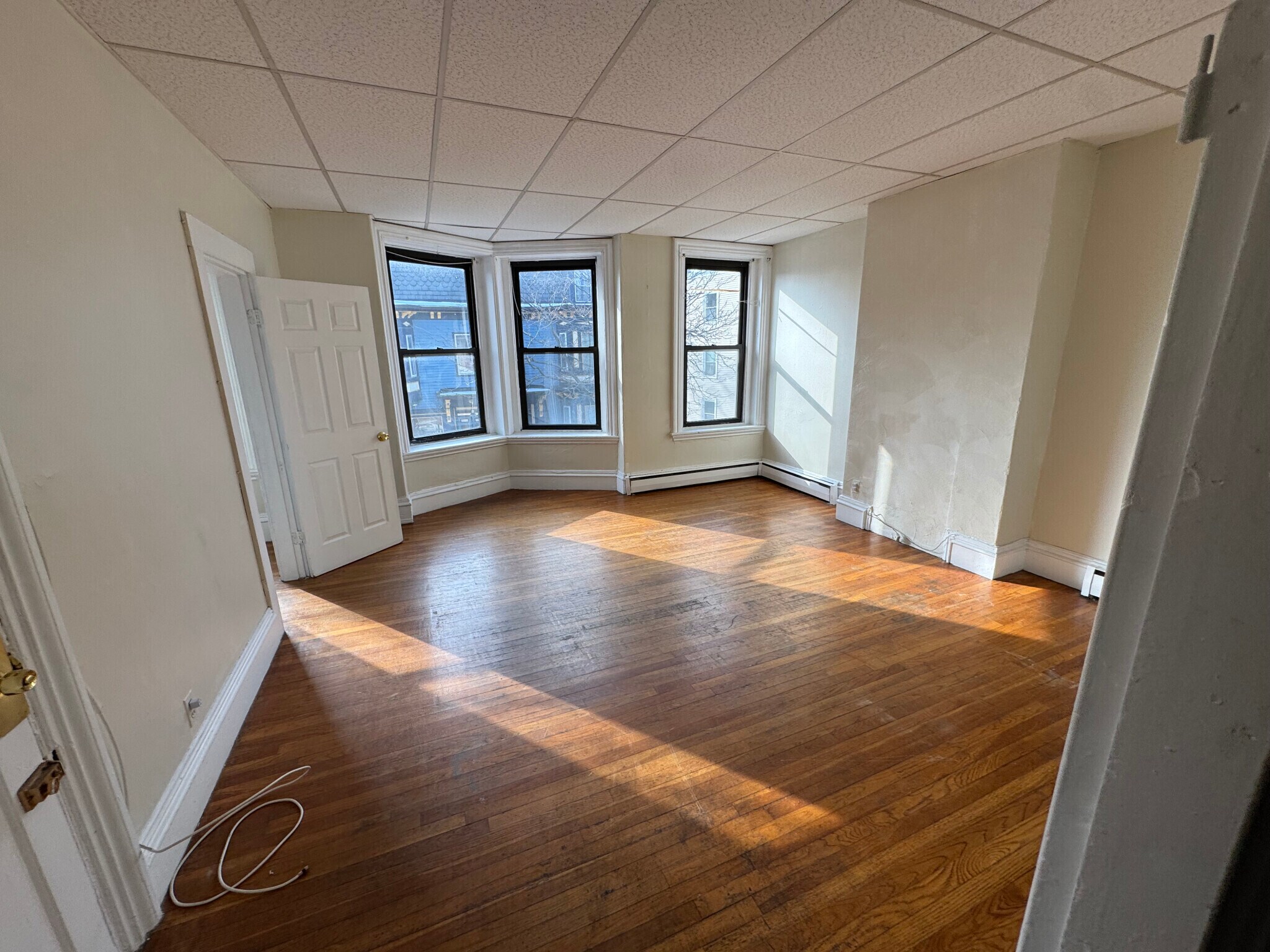 Building Photo - 2 Harvard St