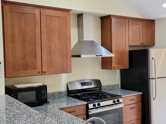 Building Photo - 3073 Kentshire Cir