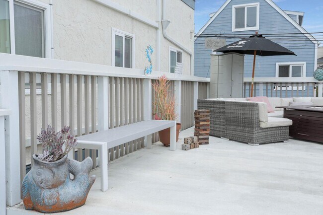 Building Photo - 824 Rockaway Ct