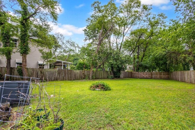 Building Photo - 3 Bed 3.5 Bath Home for Rent in Norfolk!