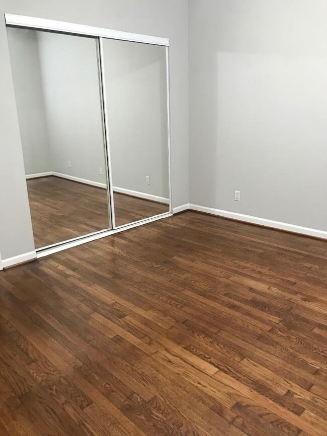 Building Photo - 315 Branard St