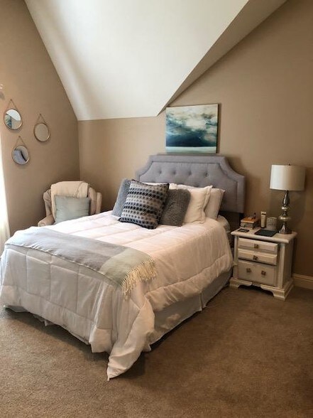 Split-BR plan - privacy! - 3189 Parthenon Ave