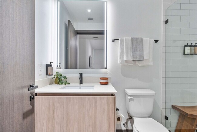 Building Photo - 398 NE 5th St