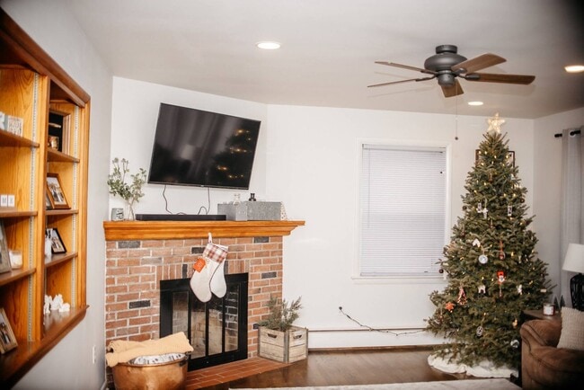 Building Photo - 130 N Grant St