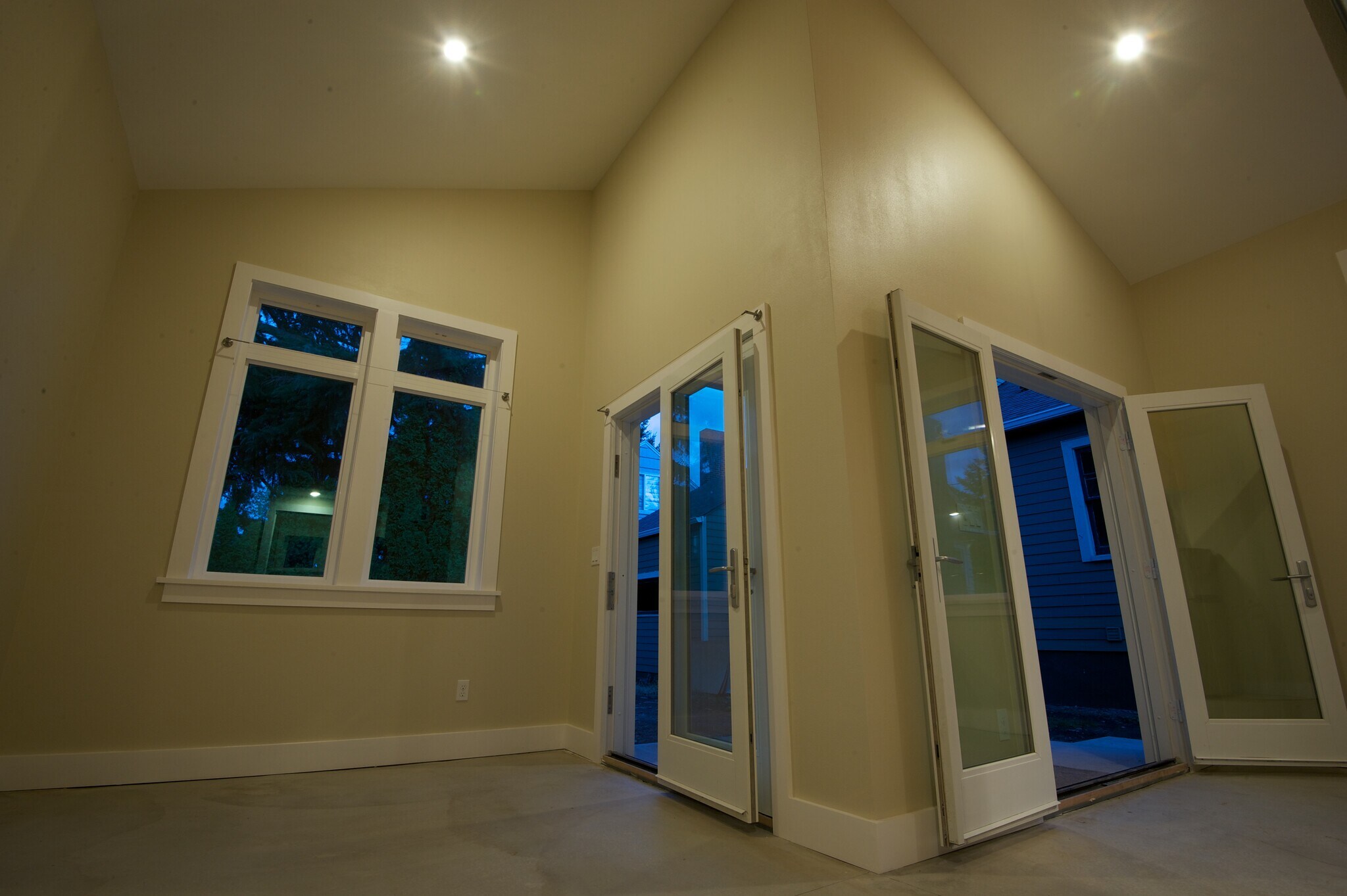 Building Photo - 4239 NE Skidmore St.