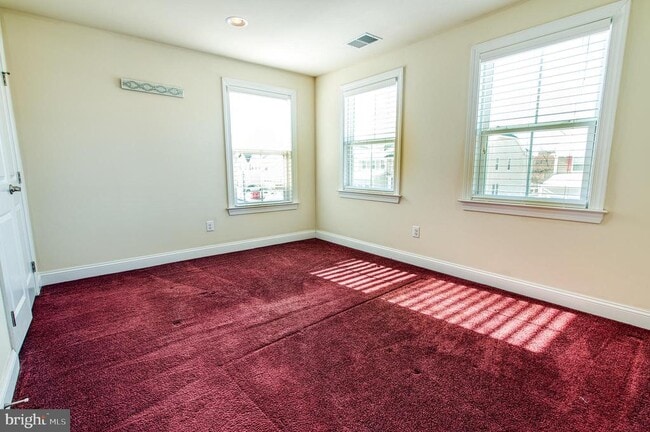 Building Photo - 315 Quarry Point Rd