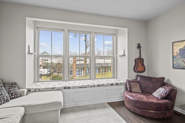 Building Photo - Elevated Old Town Ashburn Living: A Four-L...