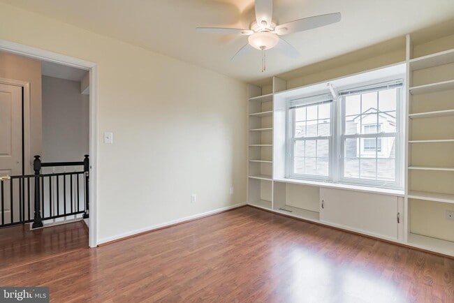 Building Photo - 2817 S Woodrow St