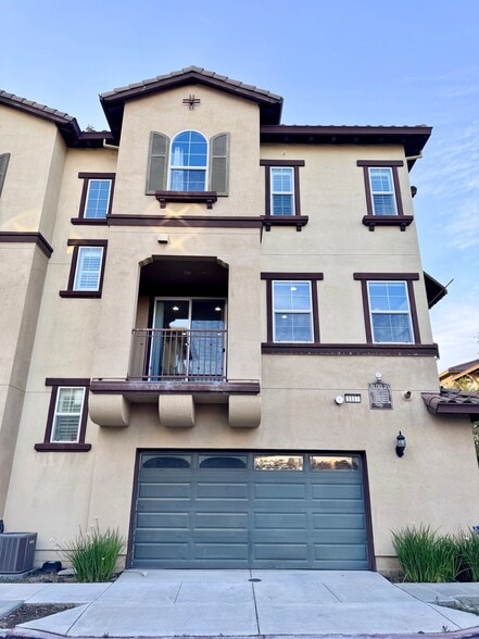 Building Photo - 1117 Genco Terrace