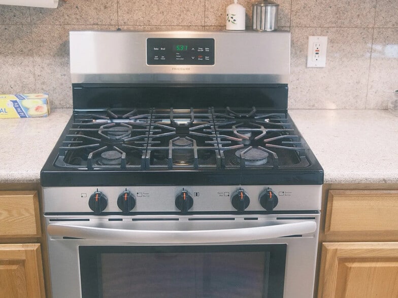 Building Photo - 2414 Clement St