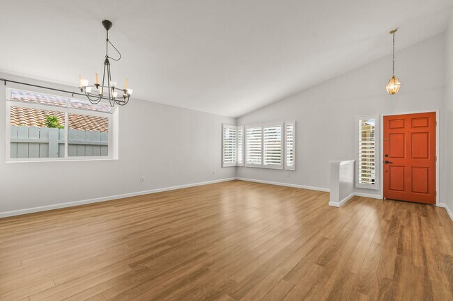 Building Photo - Beautiful 4BR Single-Story Home with Solar in Summercreek