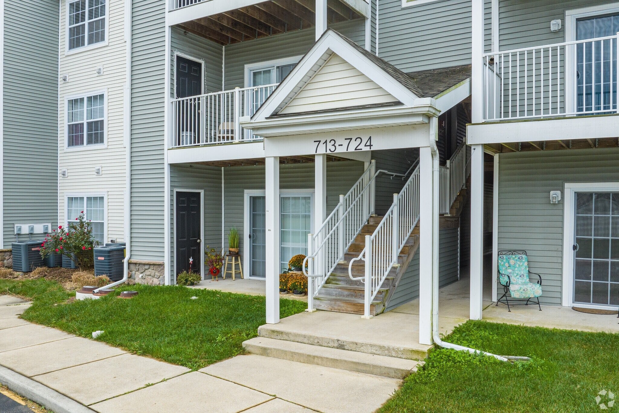 Building Photo - 23033 Meadow Wood Ct