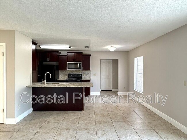 Building Photo - 606 Sandy Creek Dr