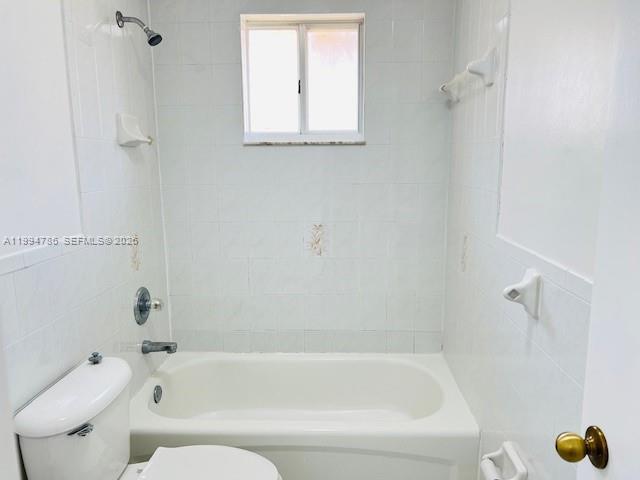 Building Photo - 3260 W 70th St