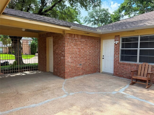 Building Photo - 13430 Exton Ln